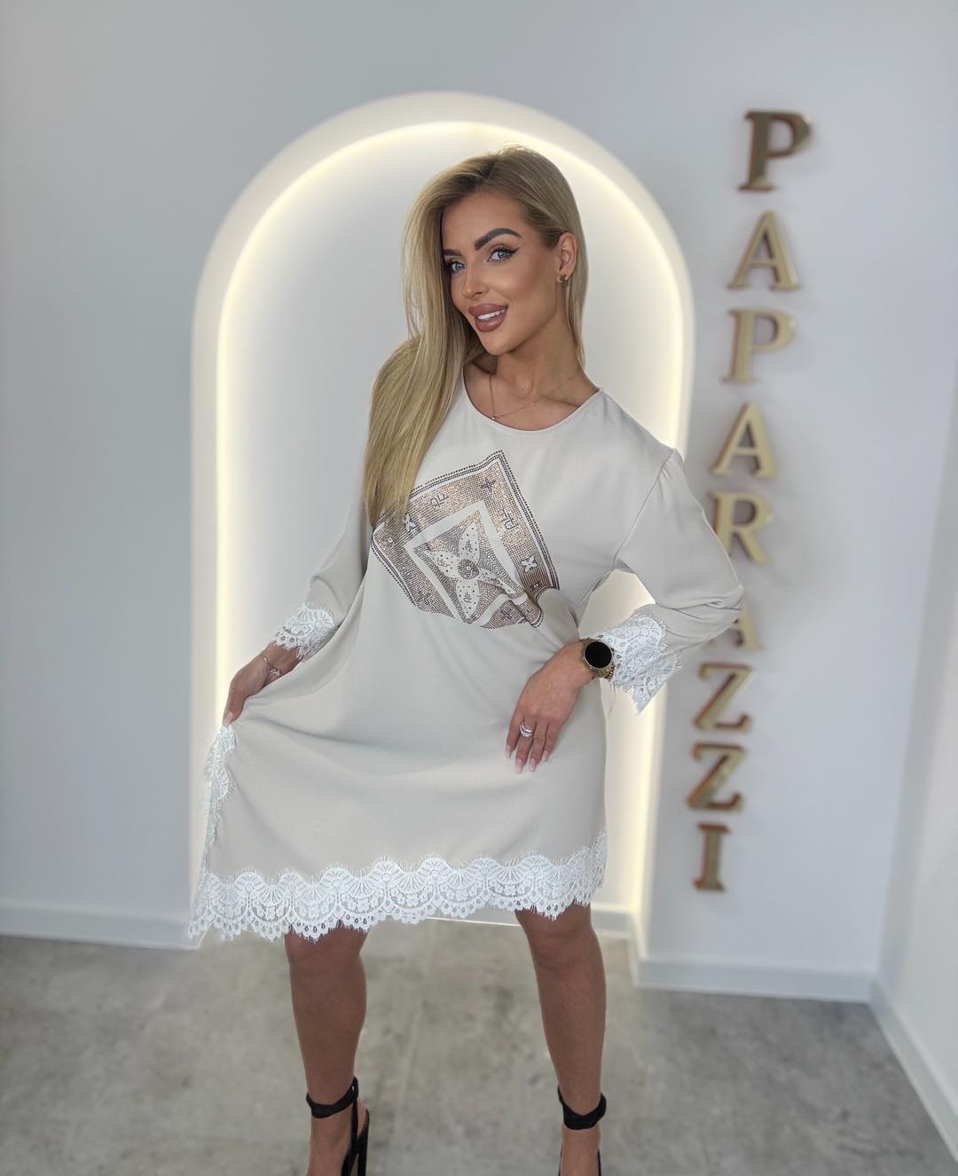 Sukienka Lace Icon PF - obrazek 3